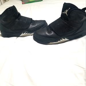 jordans  size 10 mens black